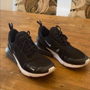 Nike air max’s air270 size 10